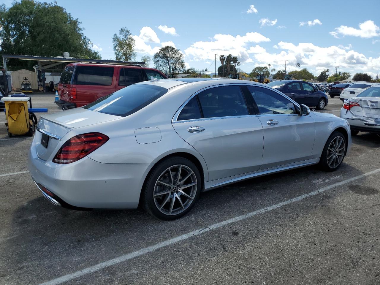 2018 Mercedes-Benz S-klasse VIN WDDUG8DB9JA368265 Copart auction photo, side / rear end damage thumbnail 3