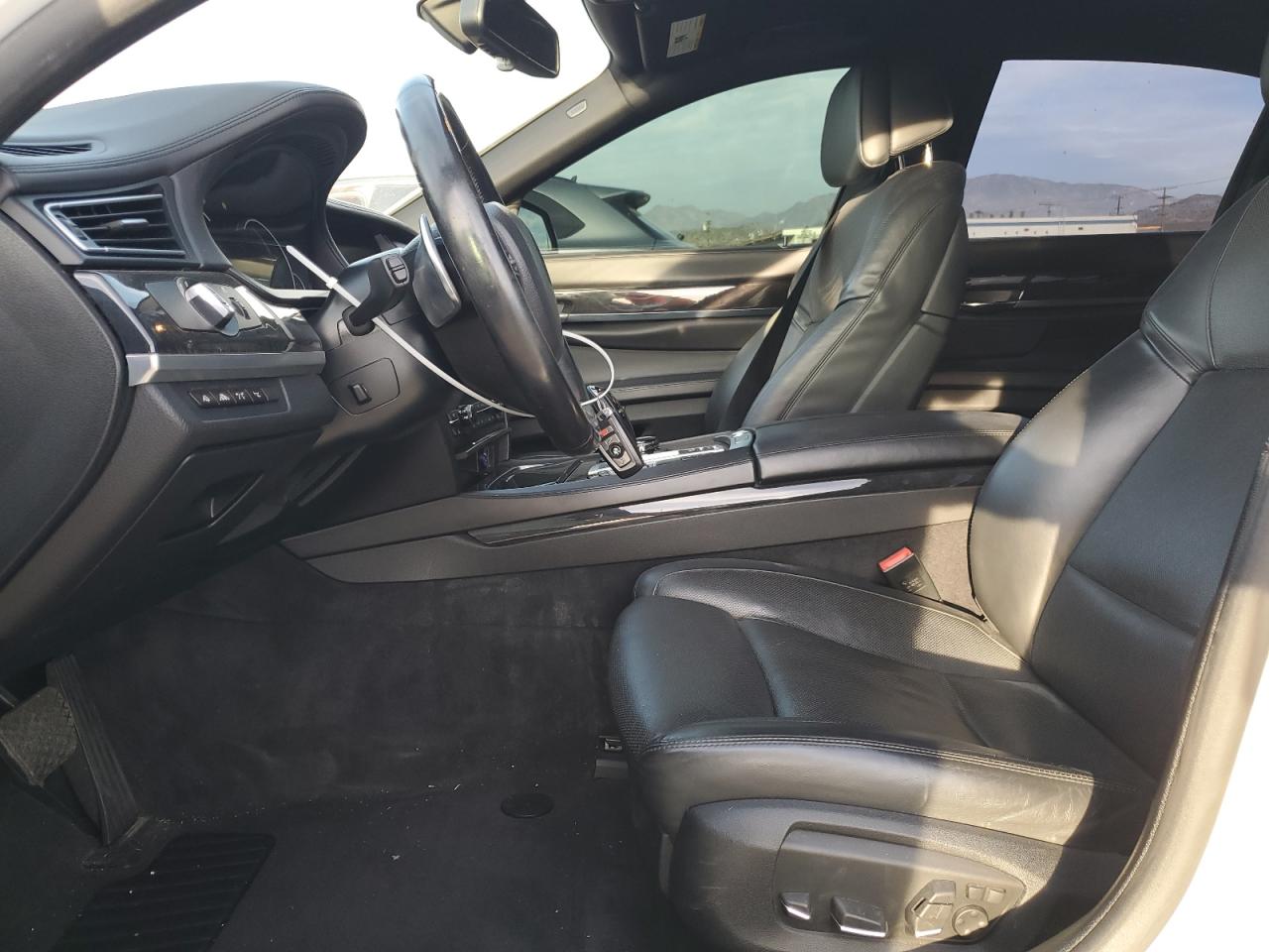 2014 BMW 7er VIN WBAYA8C53ED499850 Copart auction photo, rear end / undercarriage damage thumbnail 7