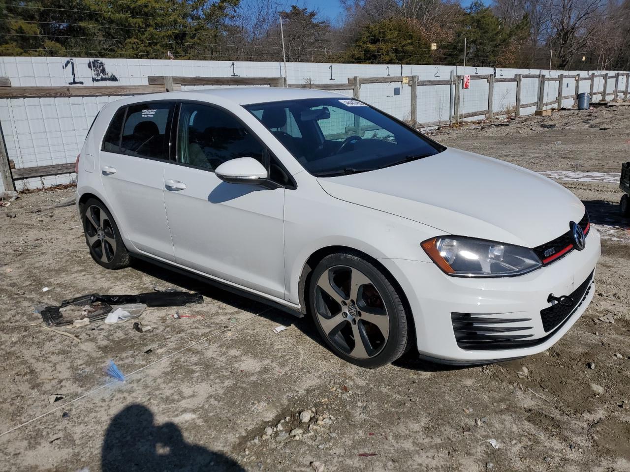 2015 Volkswagen GTI VIN 3VW4T7AU2FM004203 Copart auction photo, front end damage thumbnail 4