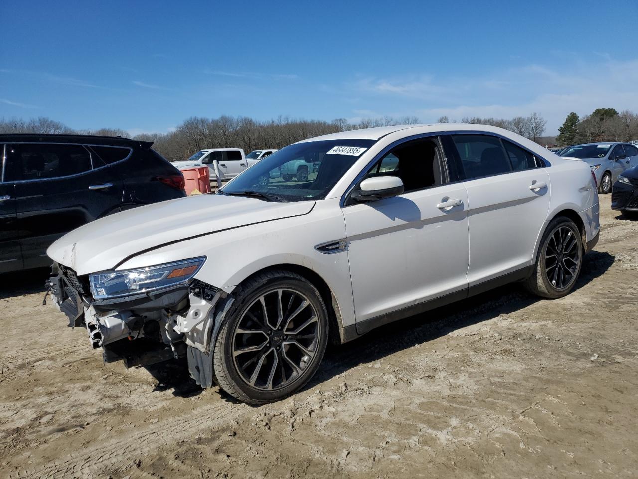 2017 Ford Taurus VIN 1FAHP2H81HG137414