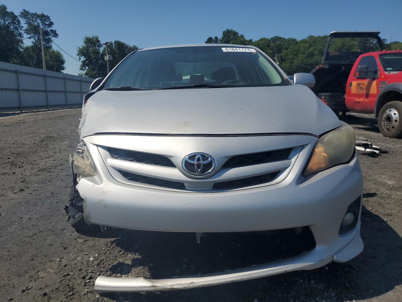 2011 Toyota Corolla VIN 2T1BU4EE0BC537517 Copart auction photo, front end / side damage thumbnail 5