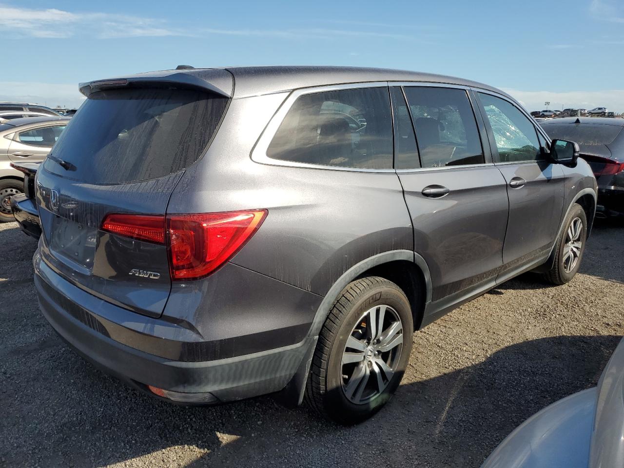 2017 Honda Pilot VIN 5FNYF6H58HB093254 Copart auction photo, top/roof / front end damage thumbnail 3