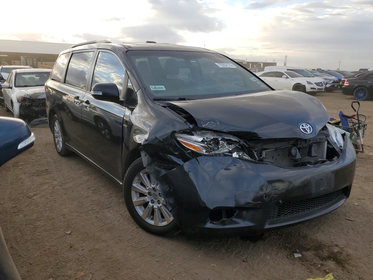 2016 Toyota Sienna VIN 5TDDK3DC2GS139152 Copart auction photo, front end damage thumbnail 4