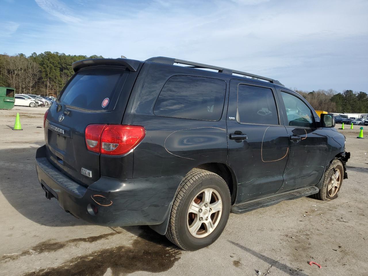 2015 Toyota Sequoia VIN 5TDZY5G14FS057304 Copart auction photo, front end / side damage thumbnail 3
