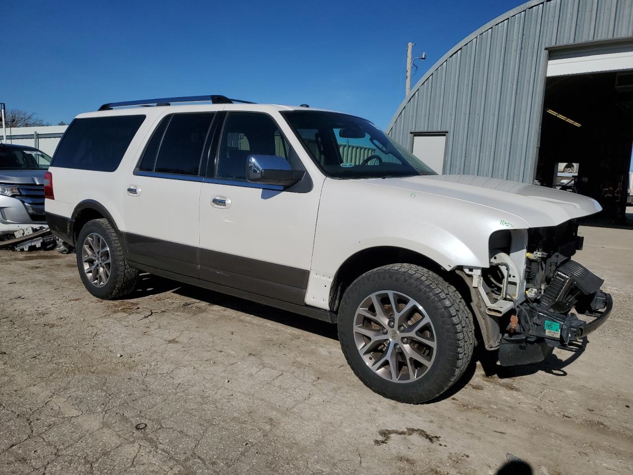 2017 Ford Expedition VIN 1FMJK1JT1HEA32995 Copart auction photo, front end damage thumbnail 4