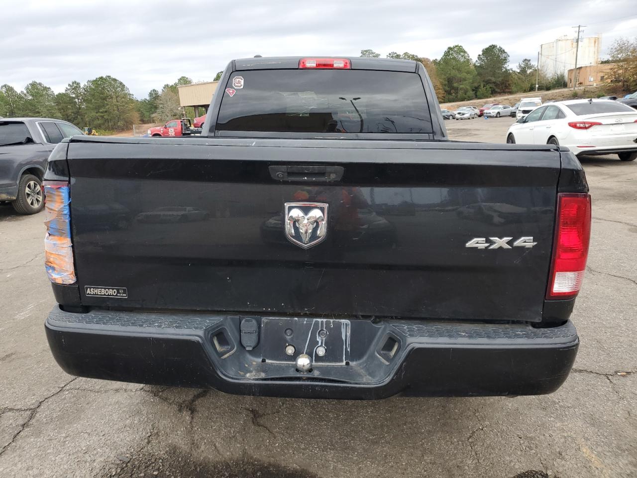 2016 RAM 1500 VIN 1C6RR7FG5GS413600 Copart auction photo, biohazard/chemical / front end damage thumbnail 6