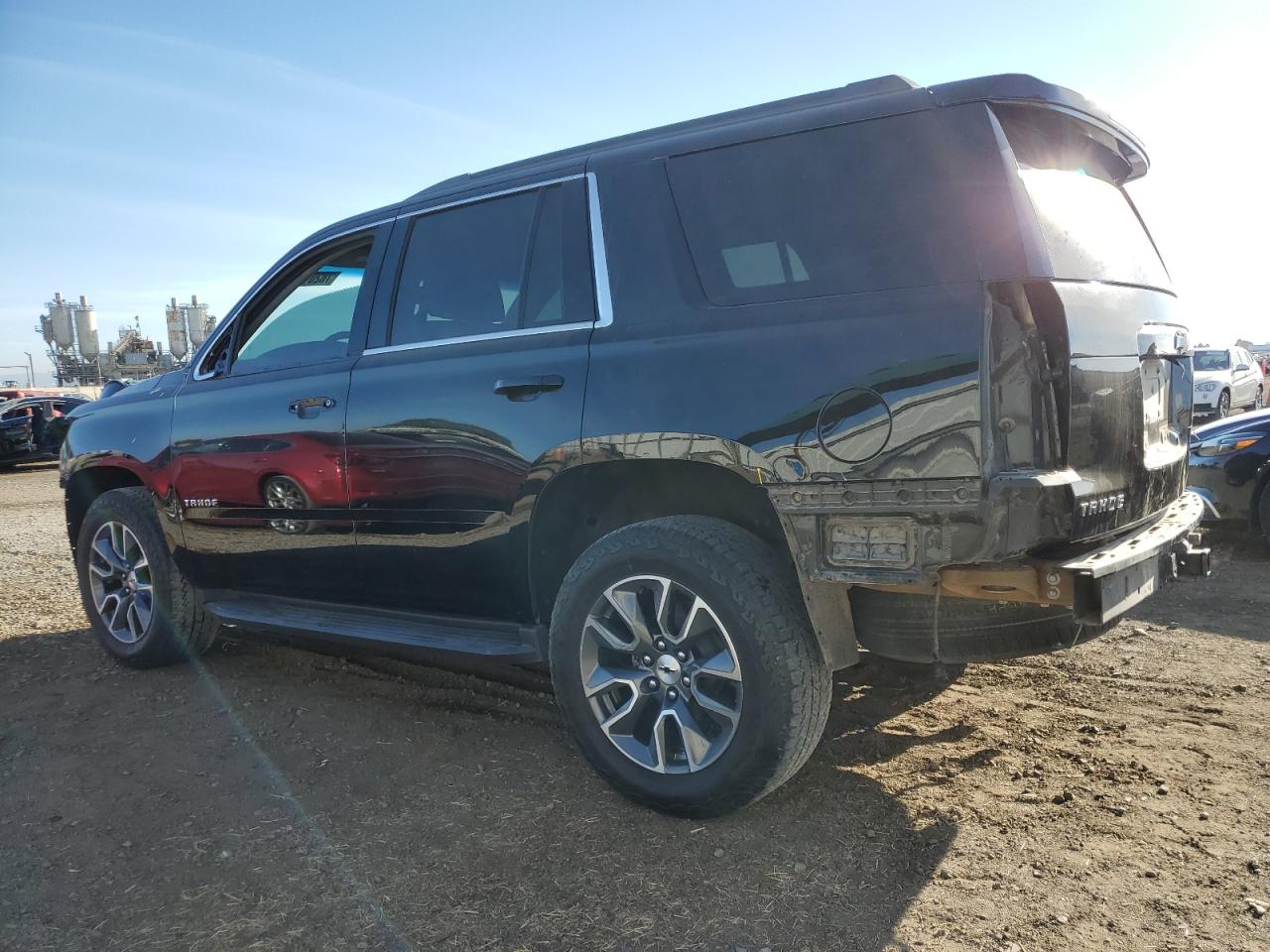 2018 Chevrolet Tahoe VIN 1GNSCAKCXJR338068 Copart auction photo, rear end / front end damage thumbnail 2