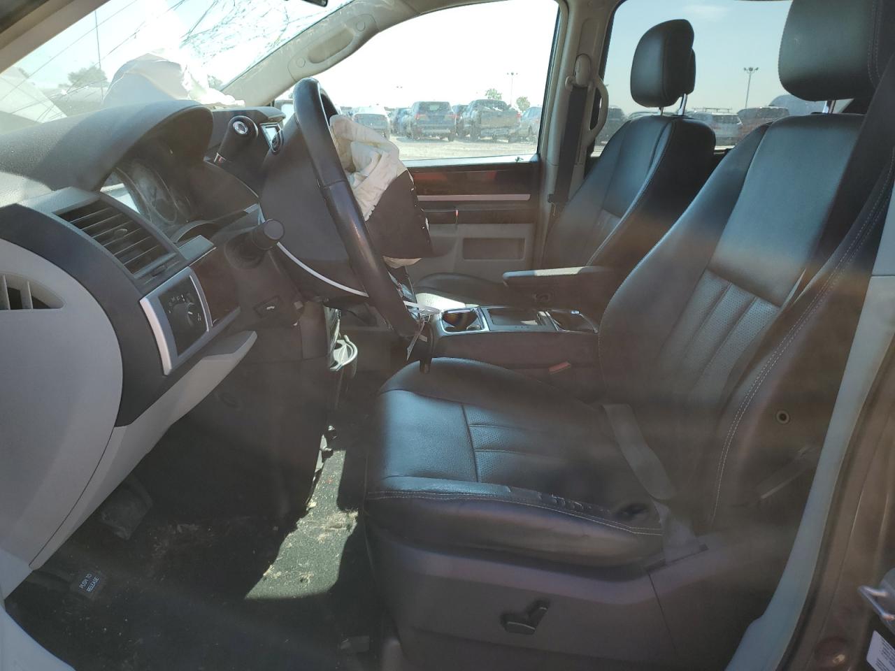 2010 Chrysler Town & Country VIN 2A4RR8DX1AR387789 Copart auction photo, front end damage thumbnail 7