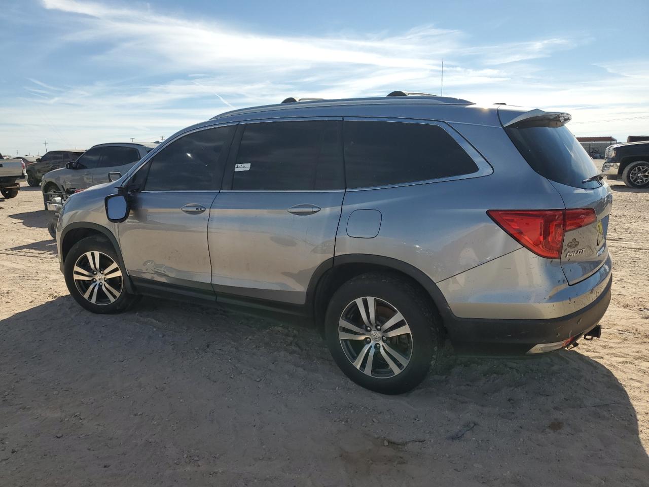 2018 Honda Pilot VIN 5FNYF6H51JB011905 Copart auction photo, water/flood damage thumbnail 2