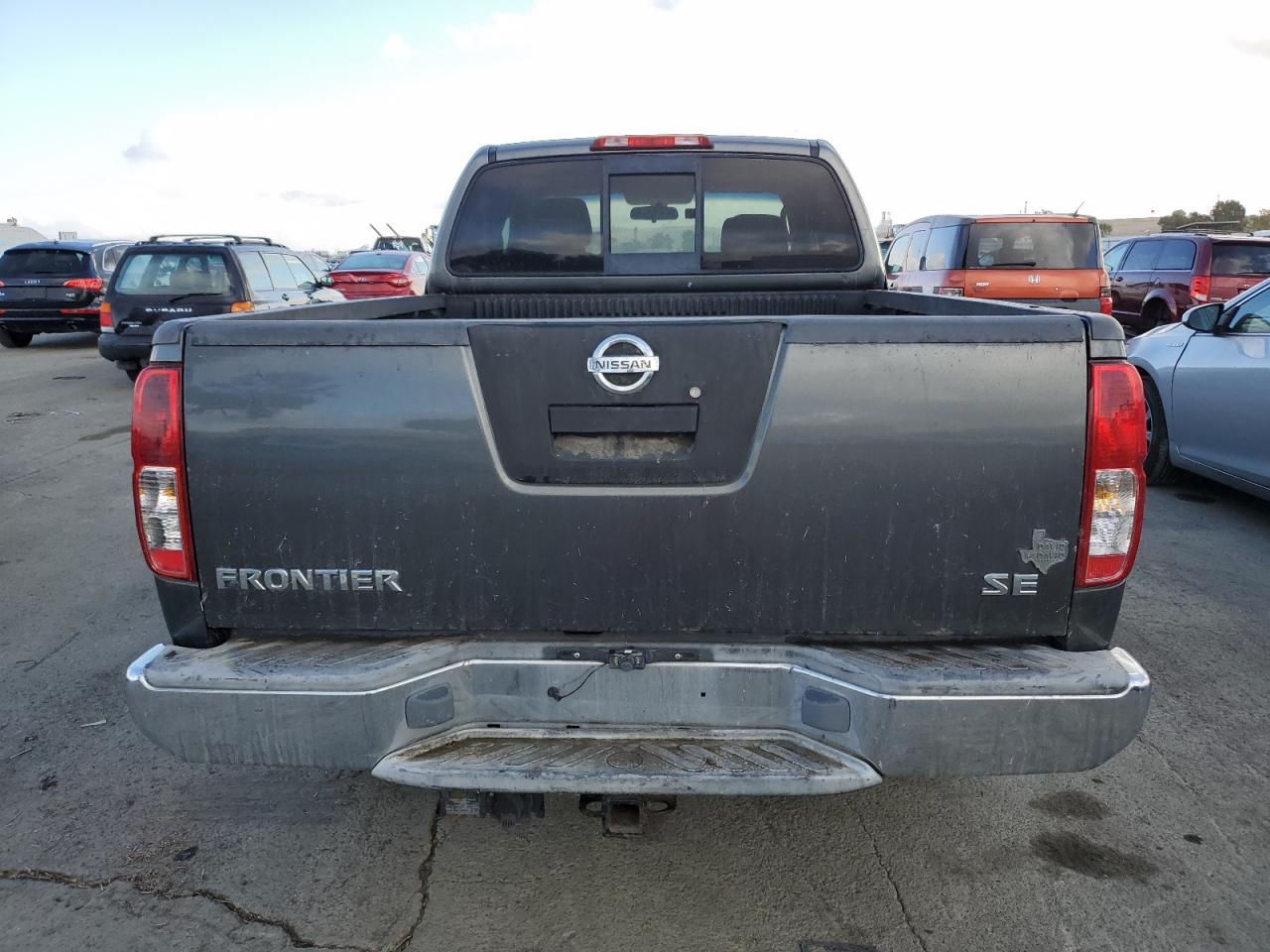 2006 Nissan Navara (Frontier) VIN 1N6AD06U76C466905 Copart auction photo, minor dent/scratches damage thumbnail 5