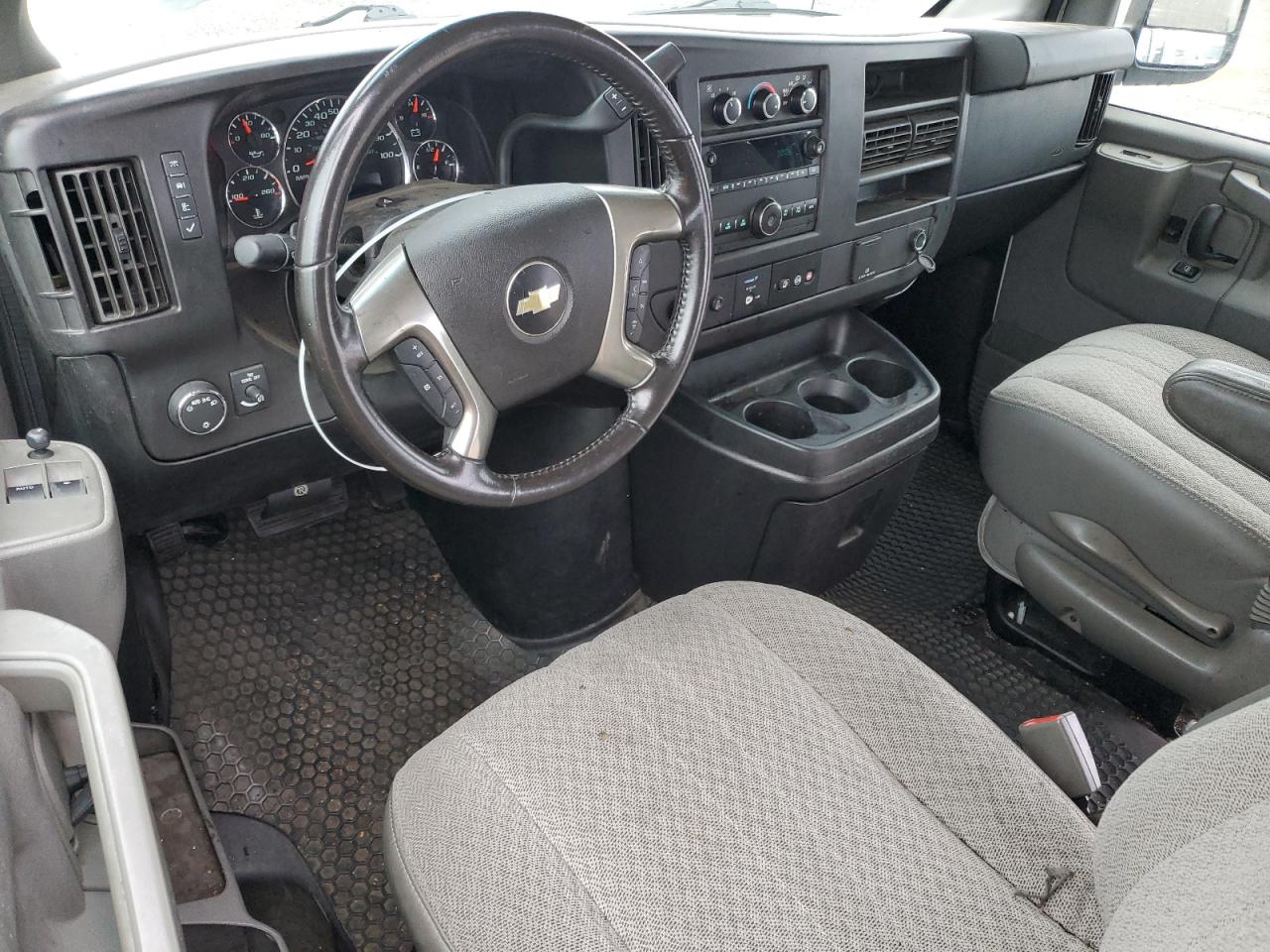 2017 Chevrolet Express VIN 1GCZGGFG8H1347985 Copart auction photo, side damage thumbnail 8