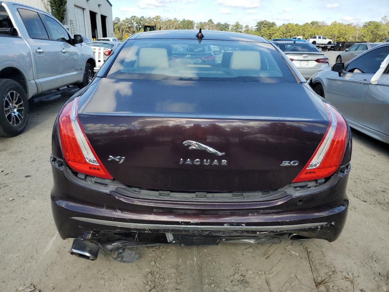 2013 Jaguar XJ VIN SAJWA1C75D8V54004 Copart auction photo, rear end damage thumbnail 6