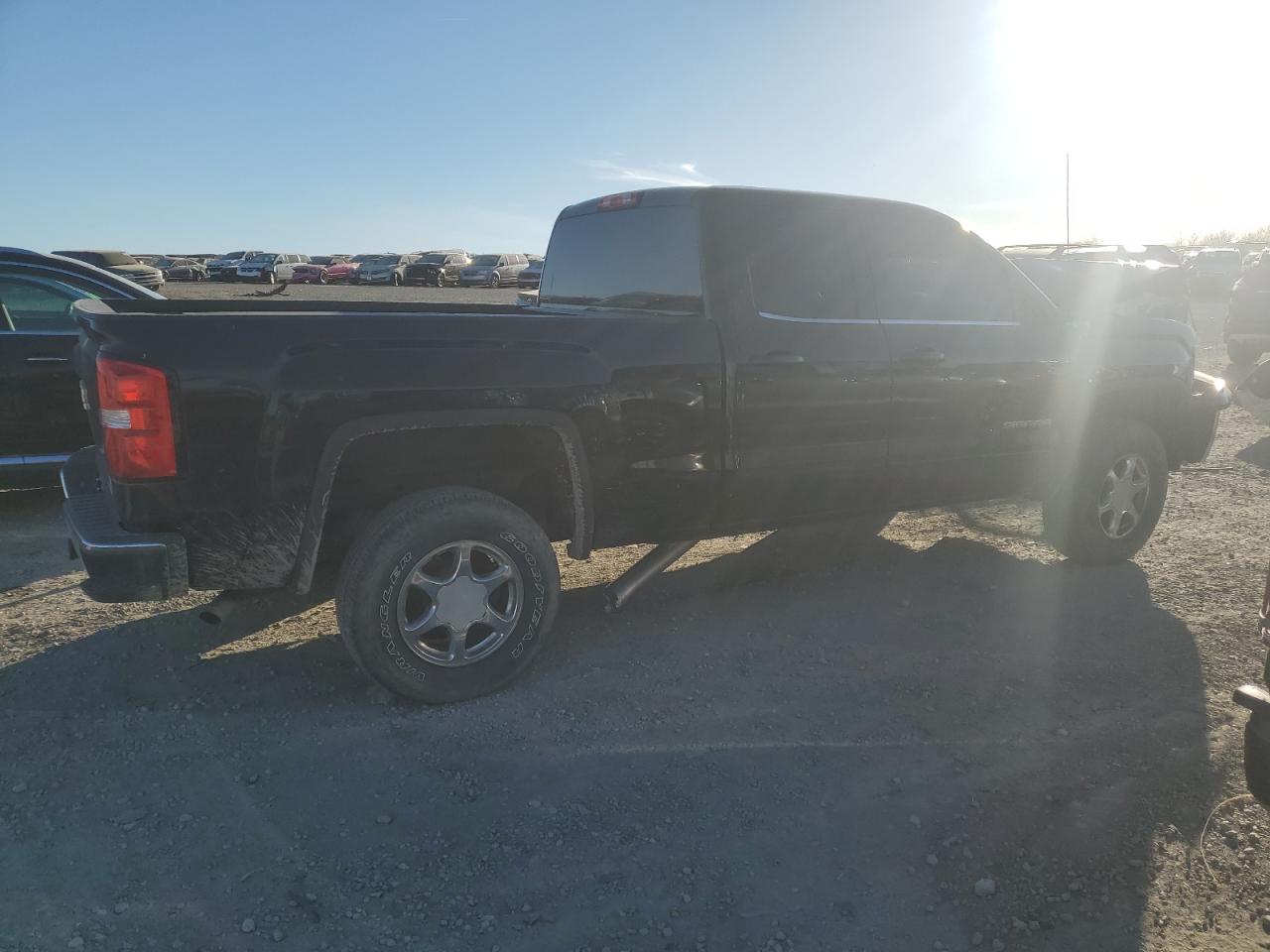 2018 GMC Sierra VIN 2GTV2MEC3J1104160 Copart auction photo, front end damage thumbnail 3