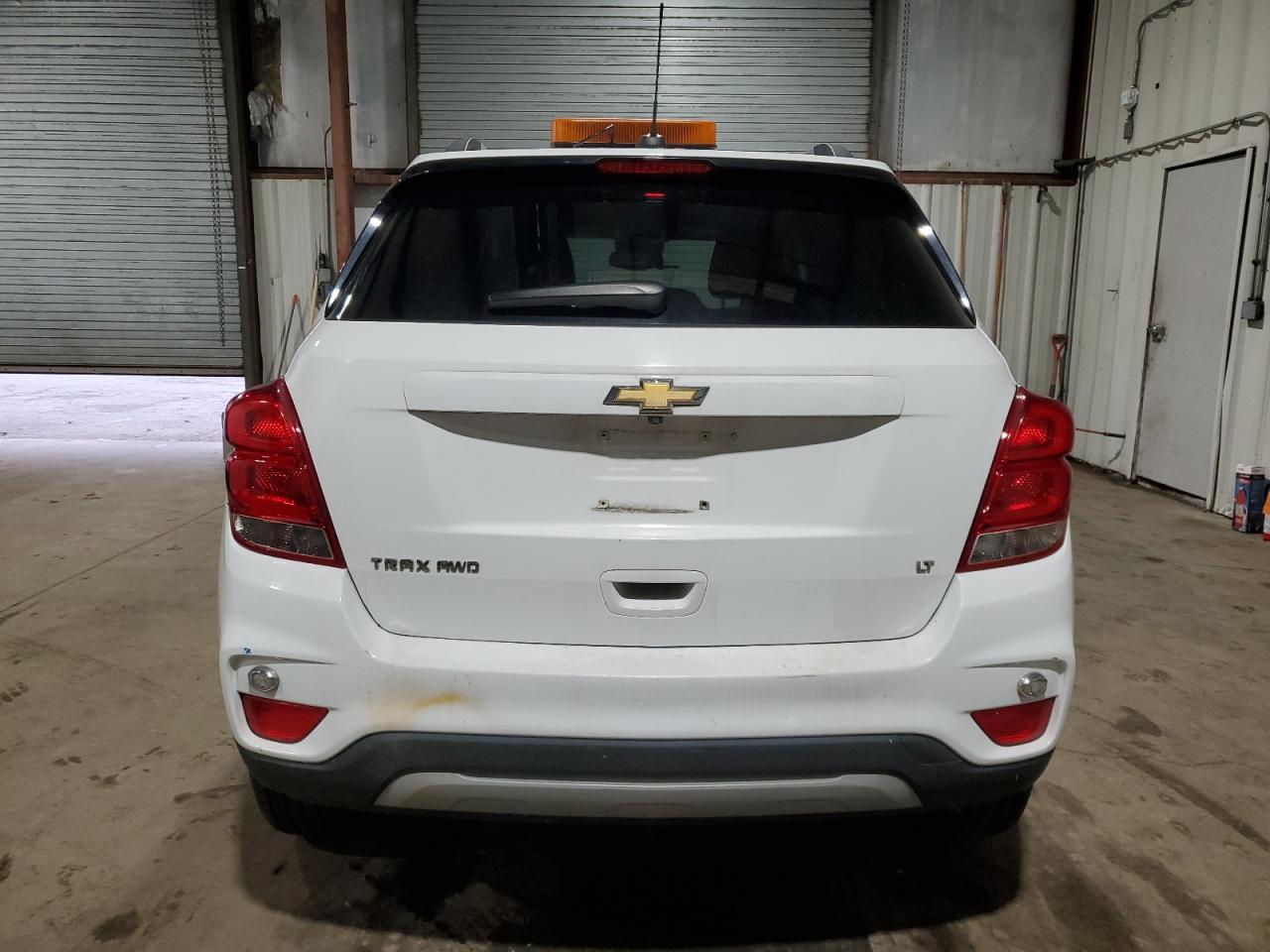 2018 Chevrolet Trax VIN 3GNCJPSB0JL156990 Copart auction photo, mechanical / normal wear damage thumbnail 6