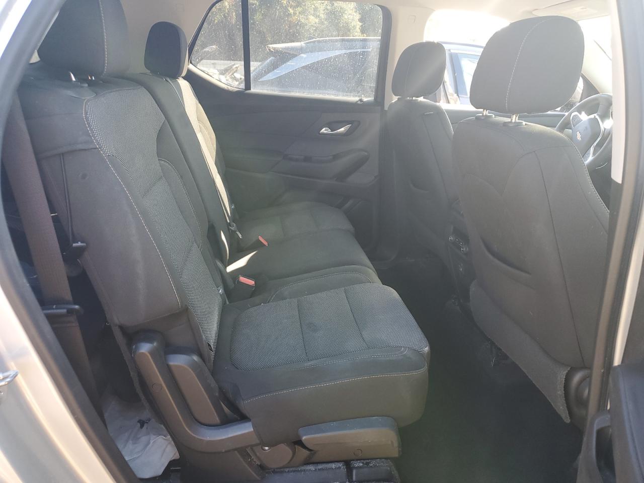 2019 Chevrolet Traverse VIN 1GNERFKW3KJ254449 Copart auction photo, water/flood / minor dent/scratches damage thumbnail 11