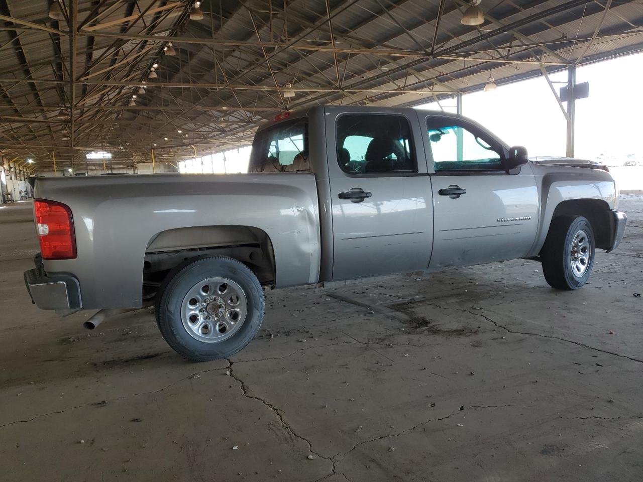 2013 Chevrolet Silverado VIN 3GCPCREA4DG129193 Copart auction photo, front end / side damage thumbnail 3
