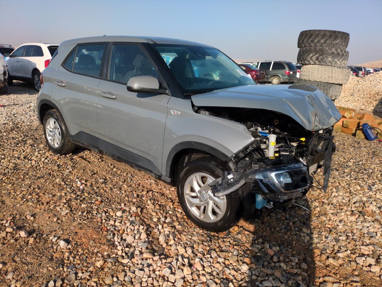 2022 Hyundai Venue VIN KMHRB8A30NU207427 Copart auction photo, front end damage thumbnail 4