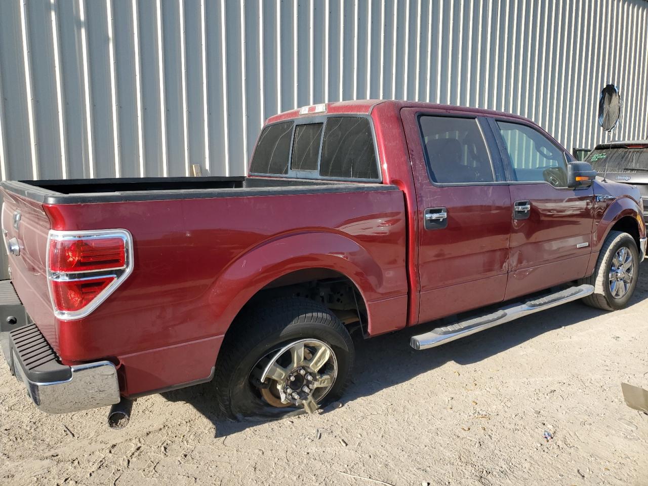 2013 Ford F-150 VIN 1FTFW1CT4DKE60678 Copart auction photo, rear end / undercarriage damage thumbnail 3