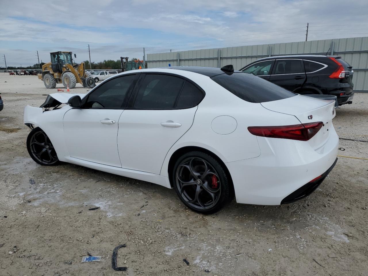 2021 Alfa Romeo Giulia VIN ZARFAMBNXM7640744 Copart auction photo, front end damage thumbnail 2