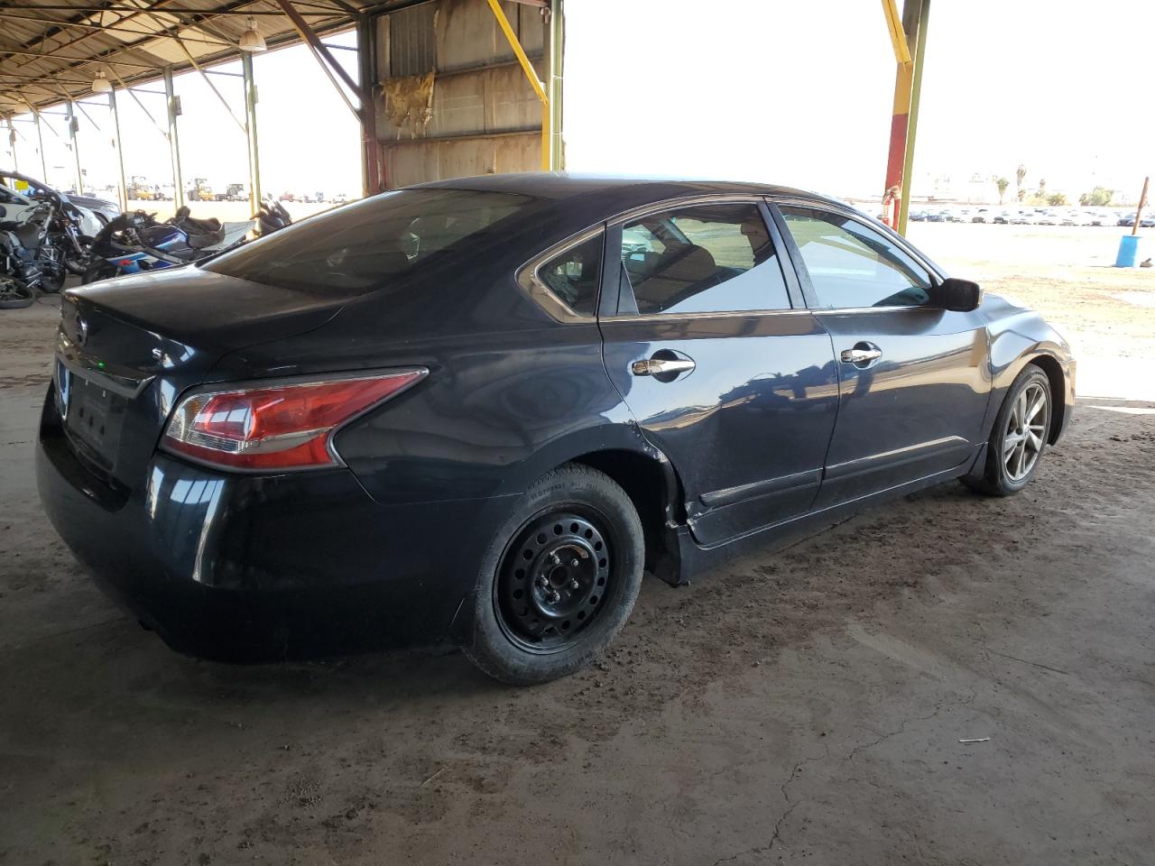 2015 Nissan Altima VIN 1N4AL3AP6FC447048 Copart auction photo, rear end damage thumbnail 3