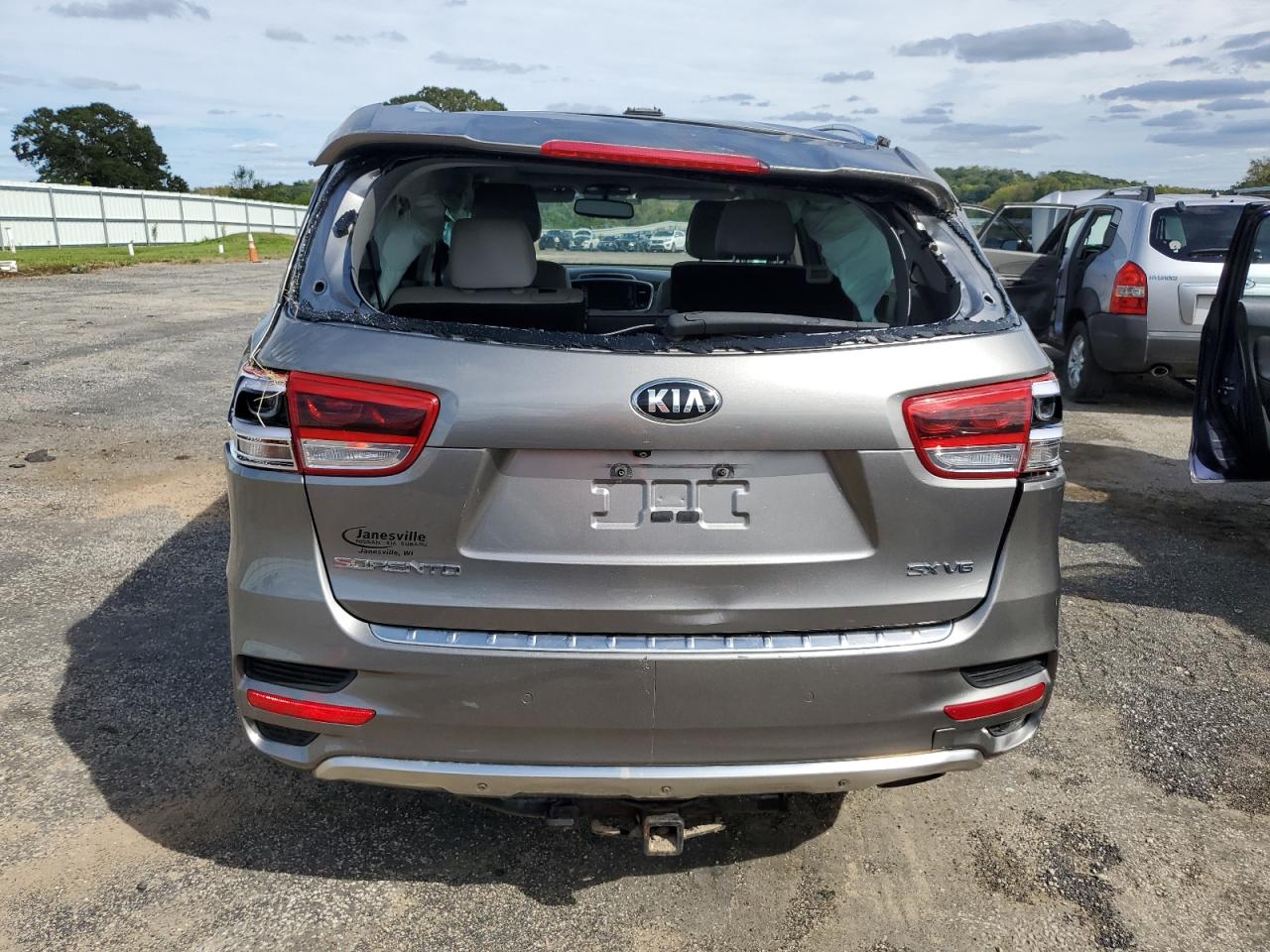 2016 KIA Sorento VIN 5XYPK4A50GG085095 Copart auction photo, all over damage thumbnail 6