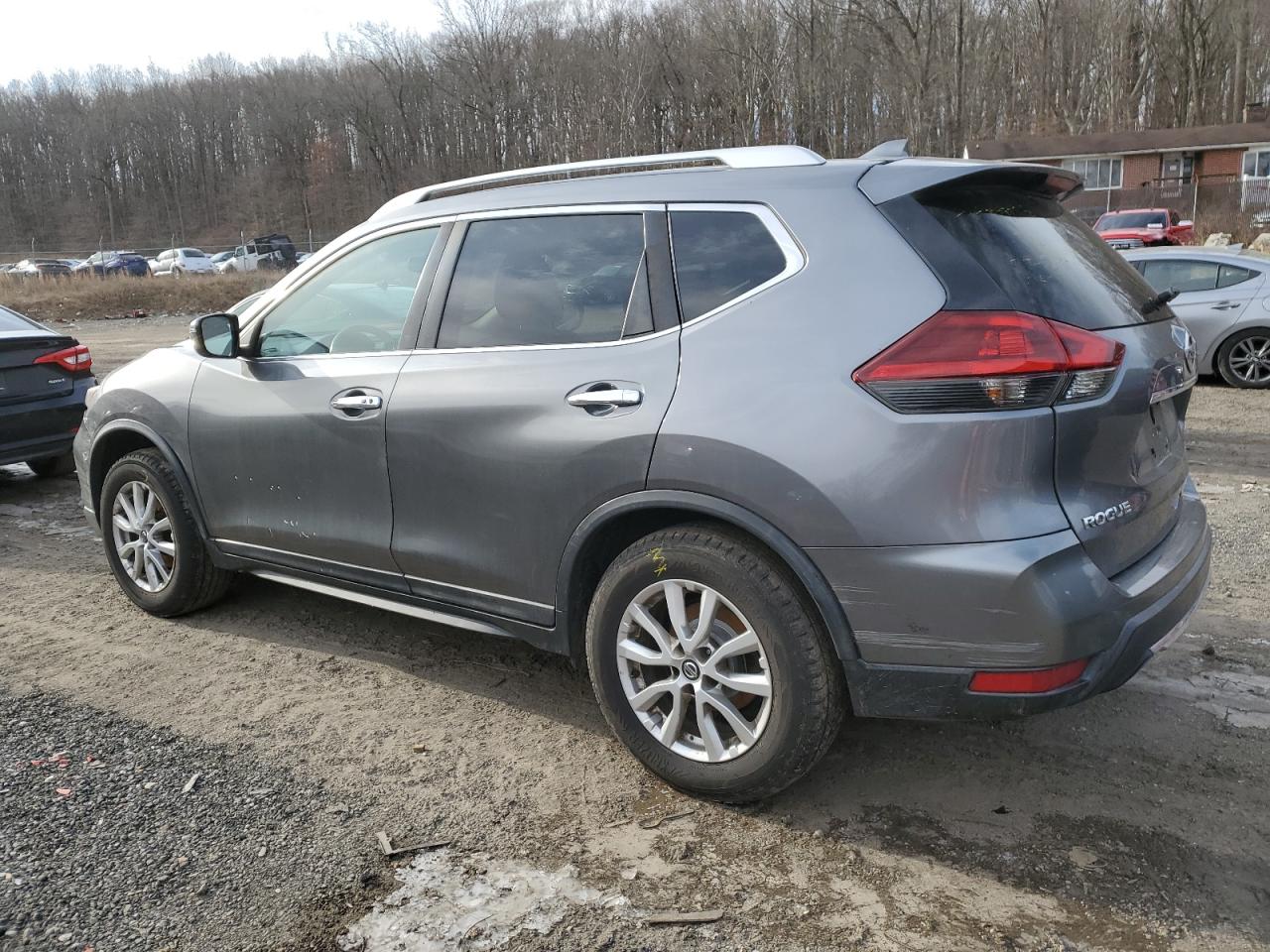 2018 Nissan Rogue VIN KNMAT2MV2JP581409 Copart auction photo, side damage thumbnail 2