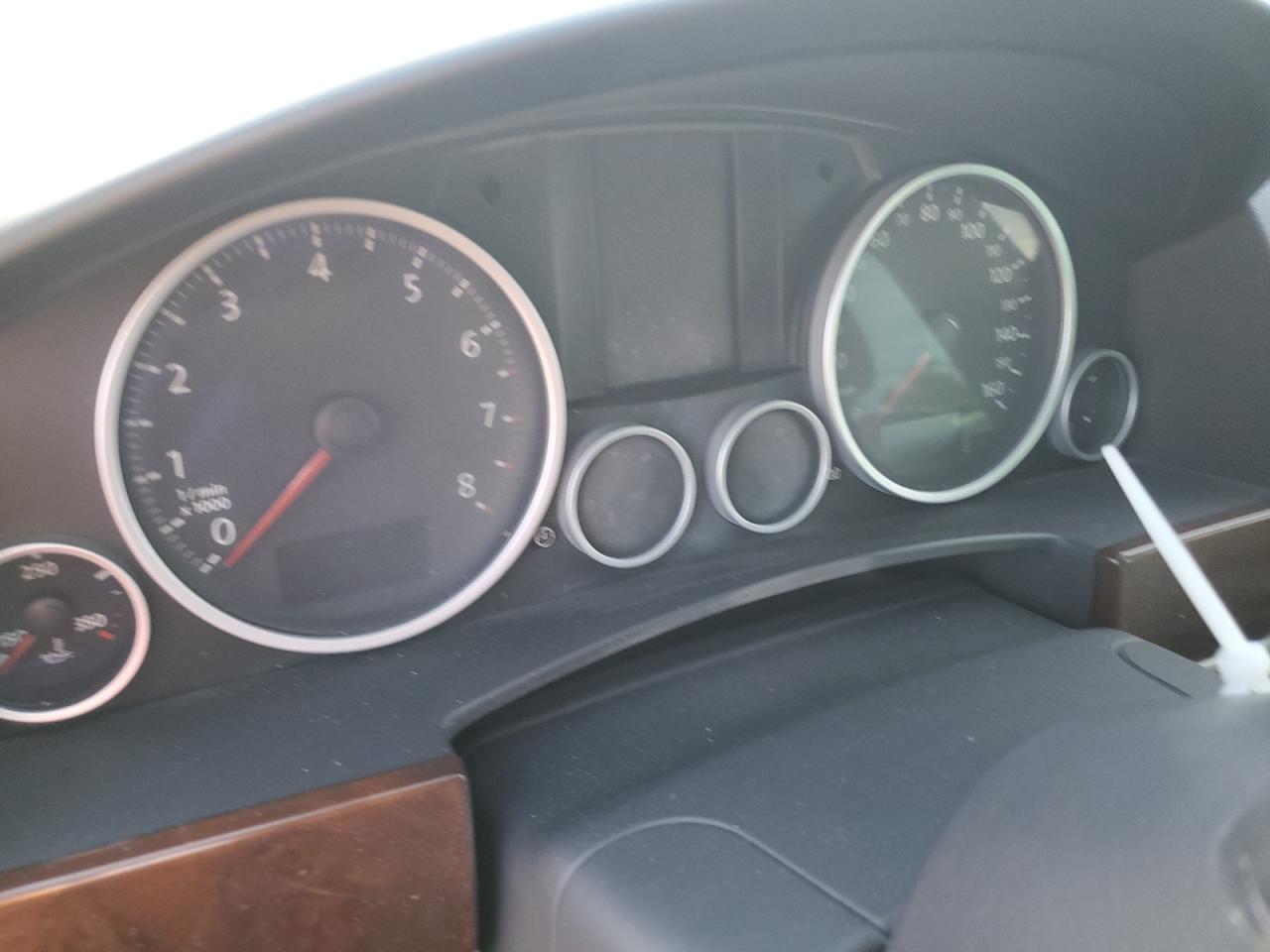2008 Volkswagen Touareg VIN WVGBE77L88D065455 Copart auction photo, front end damage thumbnail 9