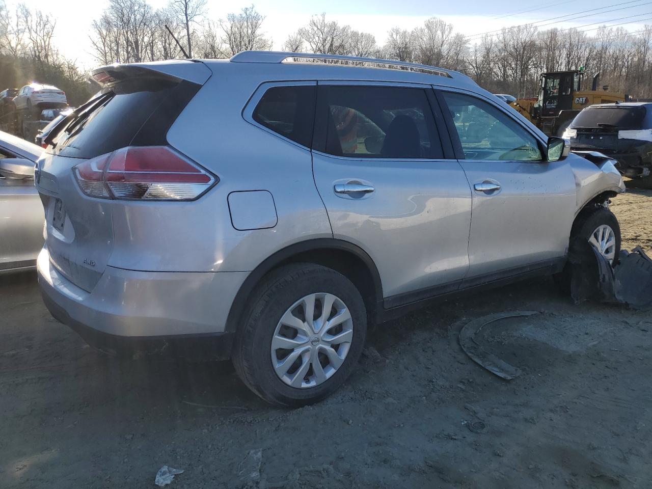 2016 Nissan Rogue VIN 5N1AT2MM5GC771465 Copart auction photo, front end / minor dent/scratches damage thumbnail 3
