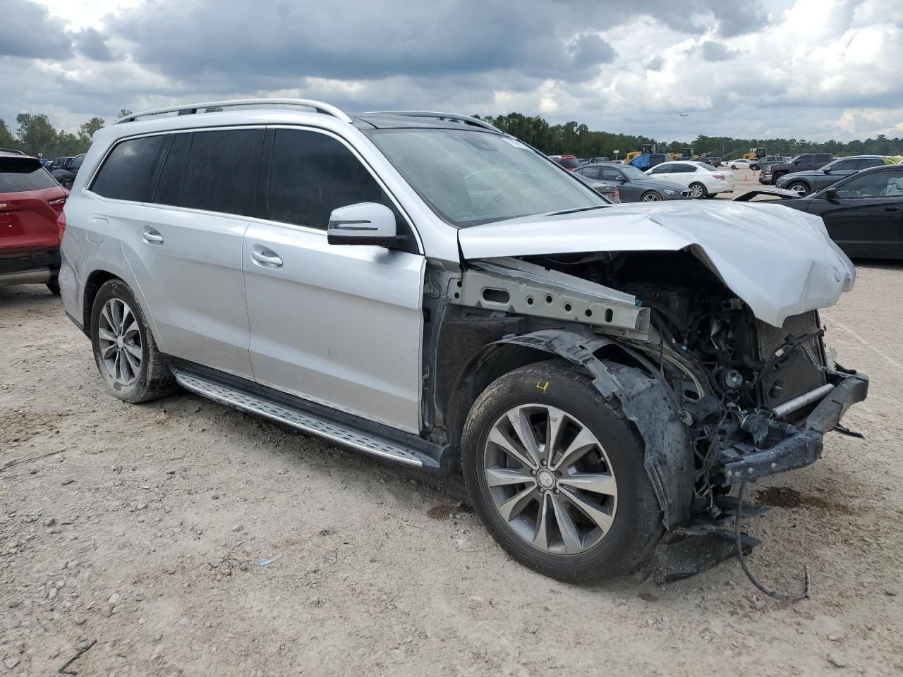 2013 Mercedes-Benz GL-klasse VIN 4JGDF7CE3DA112626 Copart auction photo, front end damage thumbnail 4