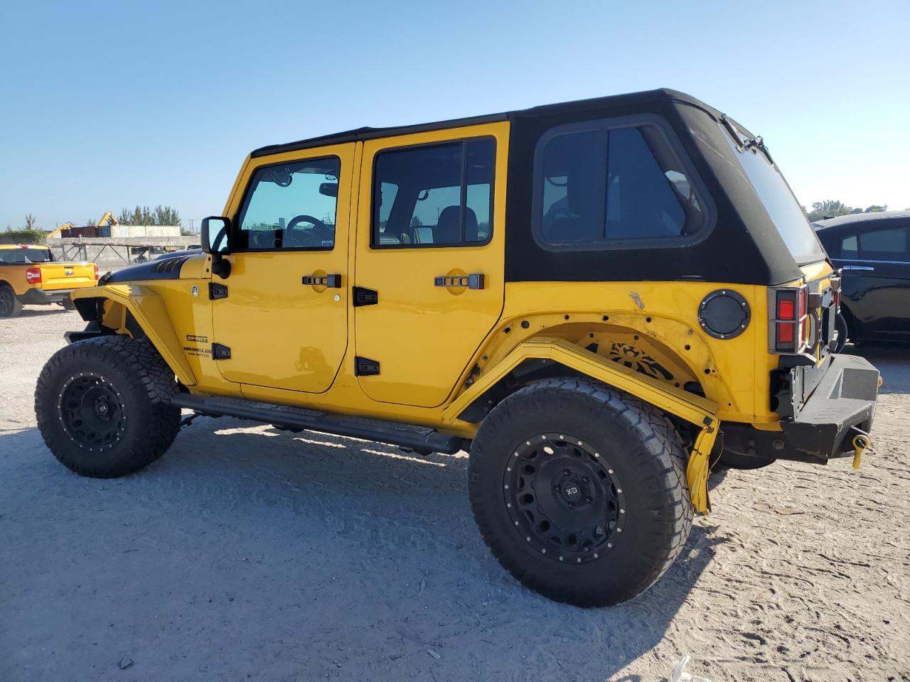 2015 Jeep Wrangler VIN 1C4BJWDG9FL614567 Copart auction photo, front end / rear end damage thumbnail 2