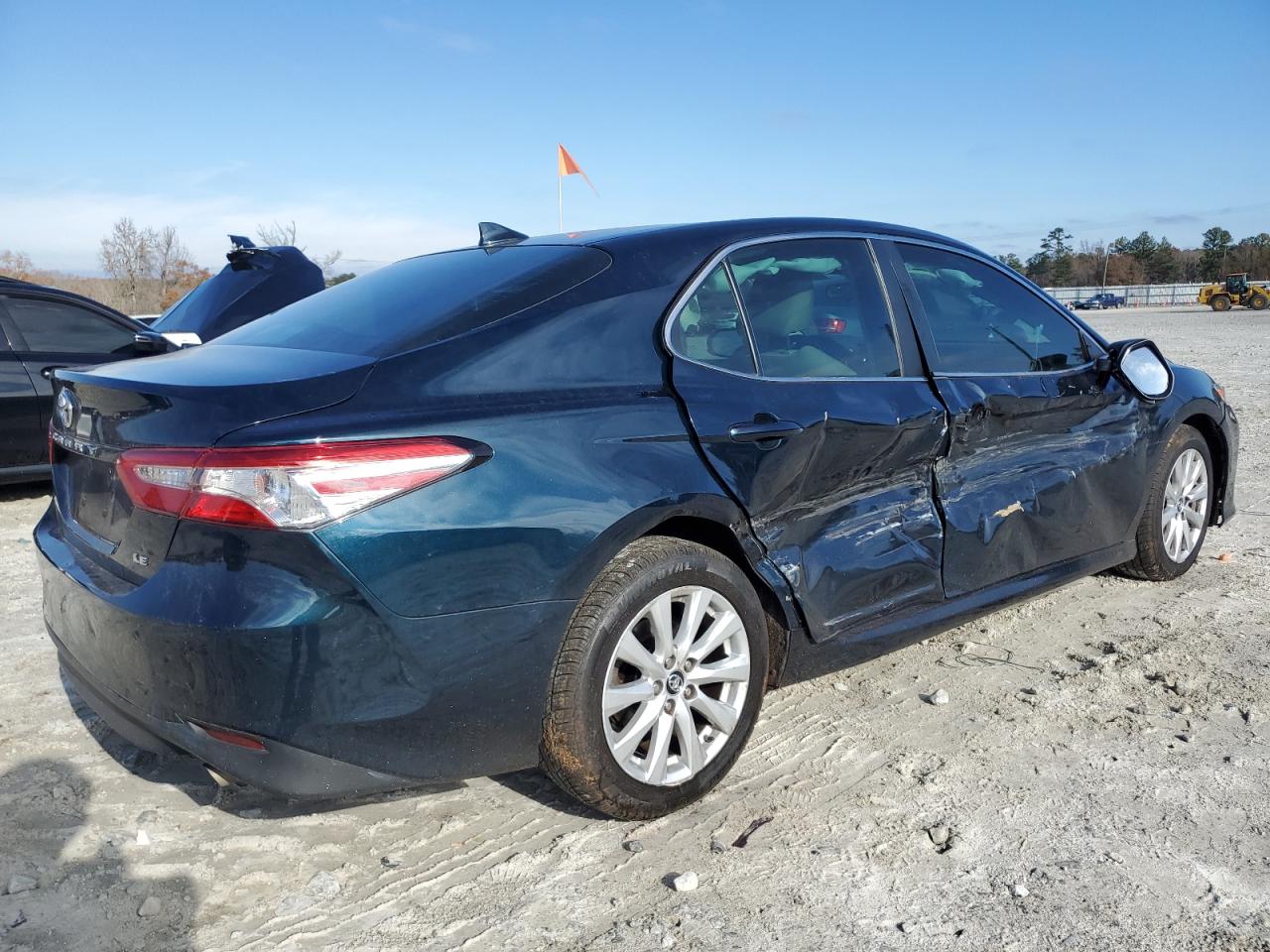 2019 Toyota Camry VIN 4T1B11HK5KU781963 Copart auction photo, all over / minor dent/scratches damage thumbnail 3