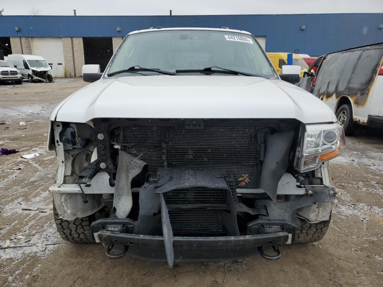 2017 Ford Expedition VIN 1FMJU2AT7HEA30460 Copart auction photo, front end / side damage thumbnail 5
