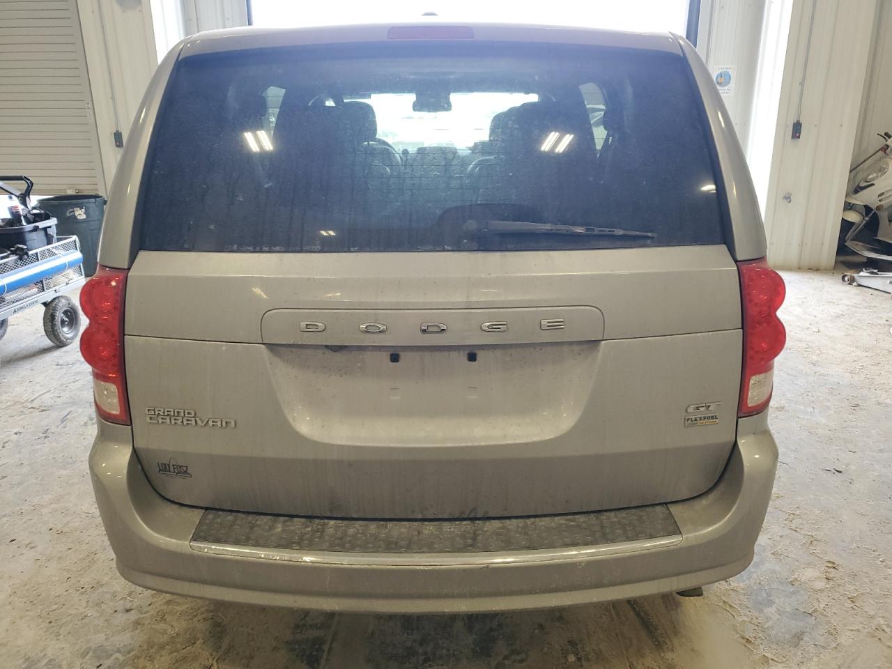 2019 Dodge Caravan VIN 2C4RDGEG0KR535848 Copart auction photo, front end / rear end damage thumbnail 6
