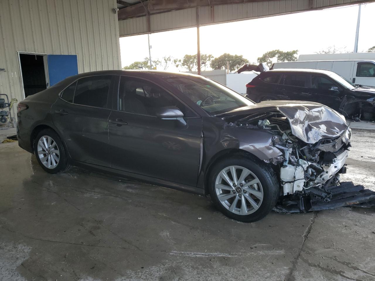 2021 Toyota Camry VIN 4T1C11AK7MU446415 Copart auction photo, front end damage thumbnail 4