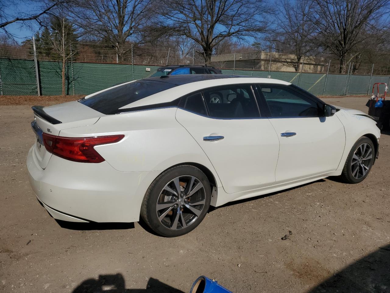 2017 Nissan Maxima VIN 1N4AA6AP1HC372110 Copart auction photo, front end / minor dent/scratches damage thumbnail 3