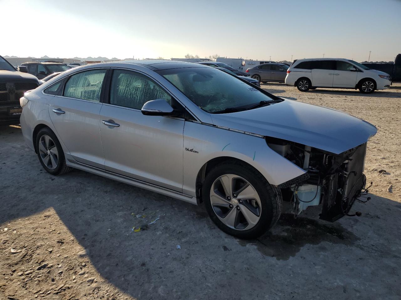 2016 Hyundai Sonata VIN KMHE34L10GA020953 Copart auction photo, front end damage thumbnail 4