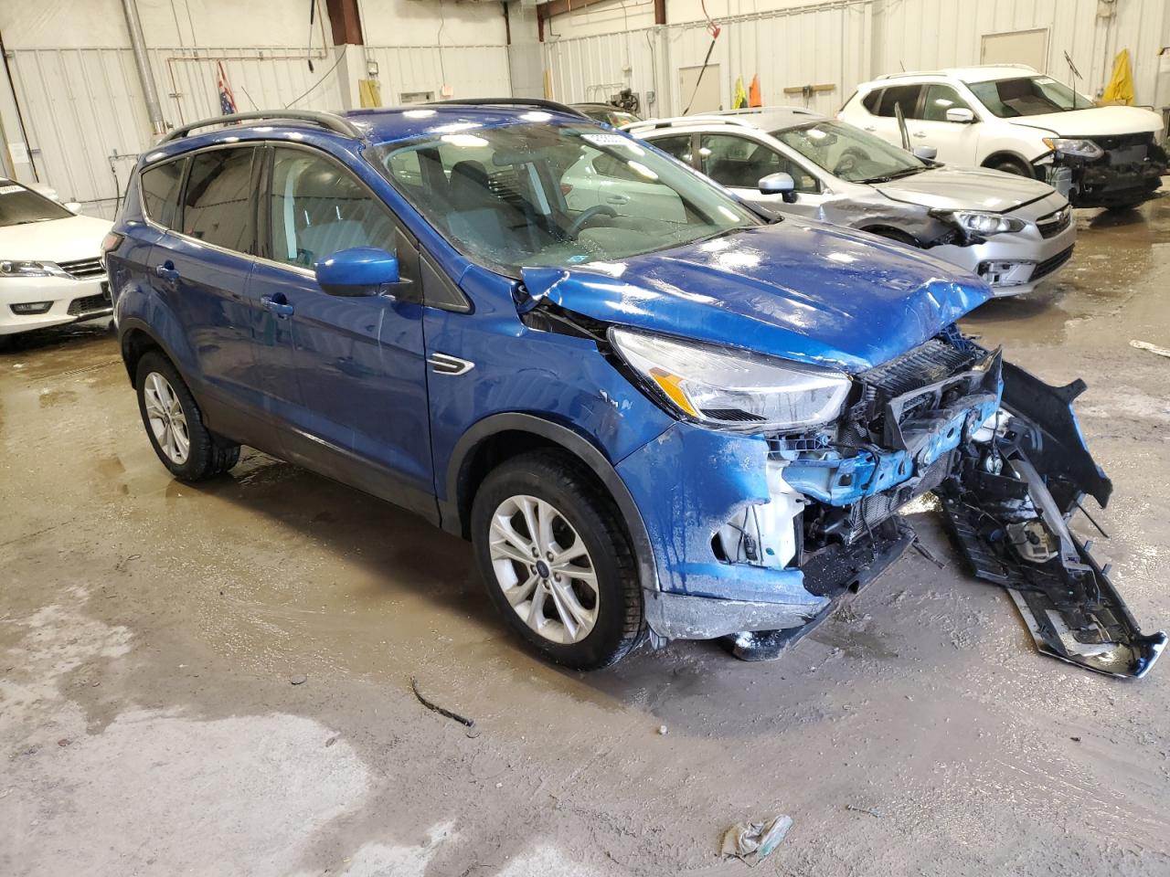 2018 Ford Escape VIN 1FMCU9GD7JUB25596 Copart auction photo, front end damage thumbnail 4