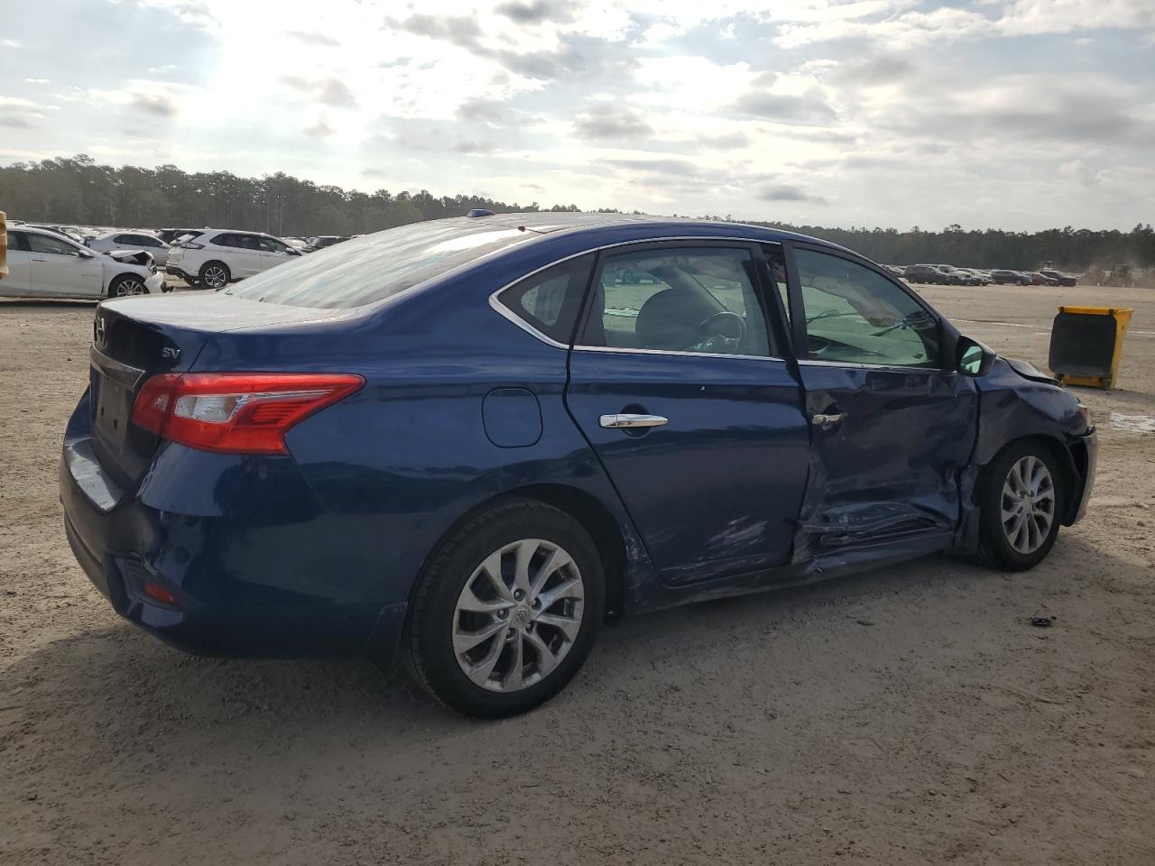 2018 Nissan Sentra VIN 3N1AB7AP0JY344750 Copart auction photo, side / front end damage thumbnail 3