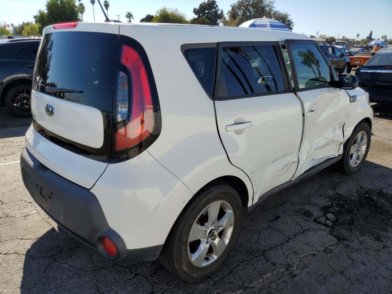 2016 KIA Soul VIN KNDJN2A20G7357763 Copart auction photo, side / front end damage thumbnail 3