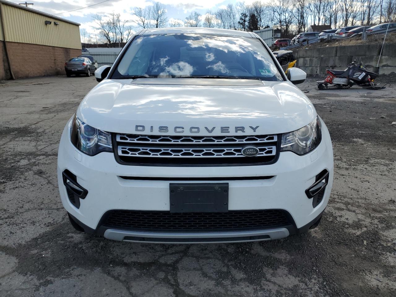 2018 Land Rover Discovery VIN SALCR2RX9JH758252 Copart auction photo, side / minor dent/scratches damage thumbnail 5