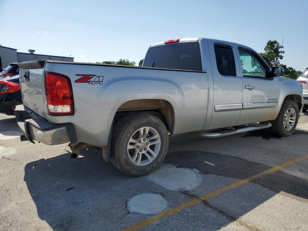 2011 GMC Sierra VIN 1GTR2VE30BZ179222 Copart auction photo, hail / rear end damage thumbnail 3