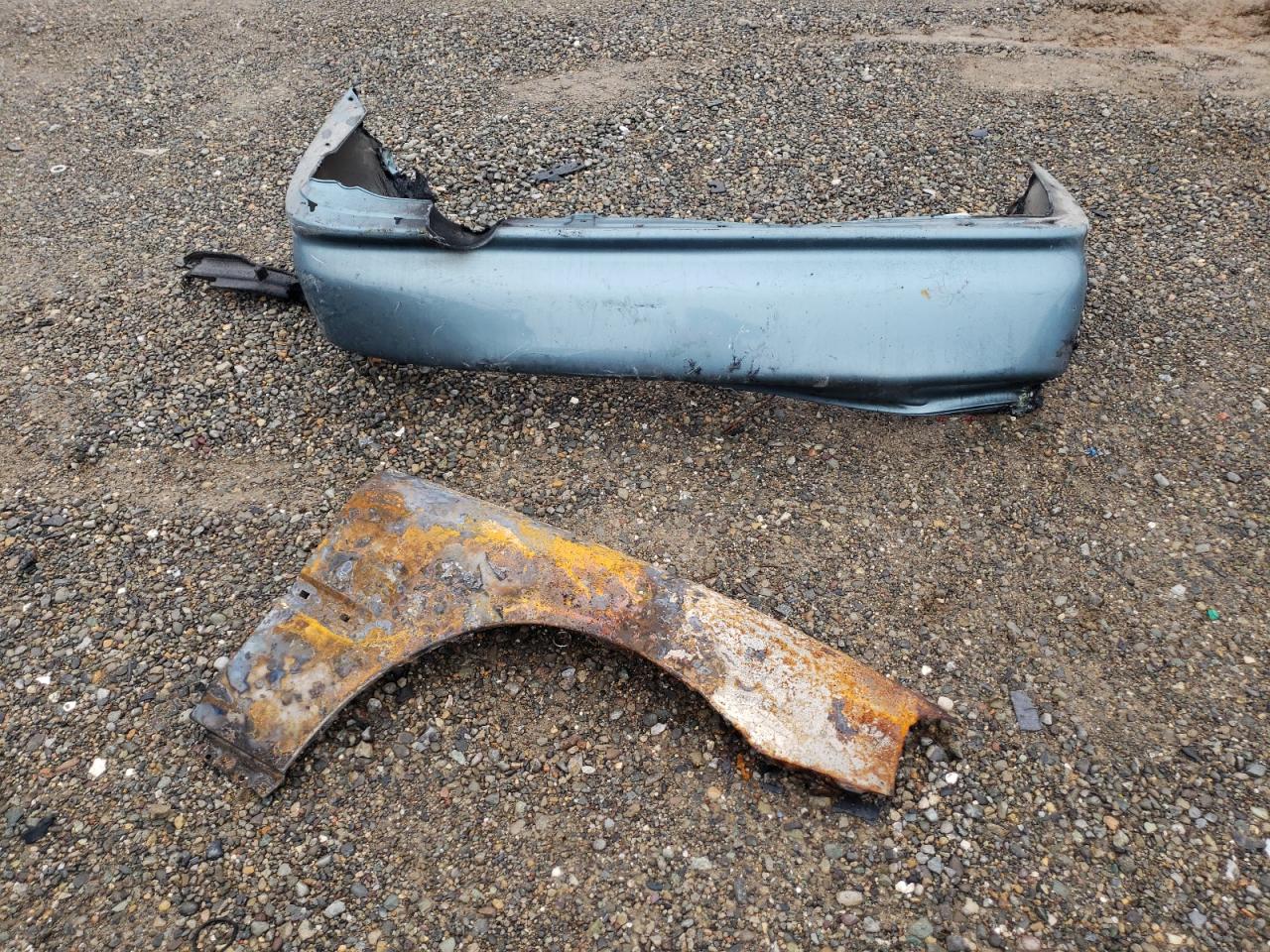 2000 Honda Civic VIN 2HGEJ6671YH581298 Copart auction photo, burn / missing/altered vin damage thumbnail 13
