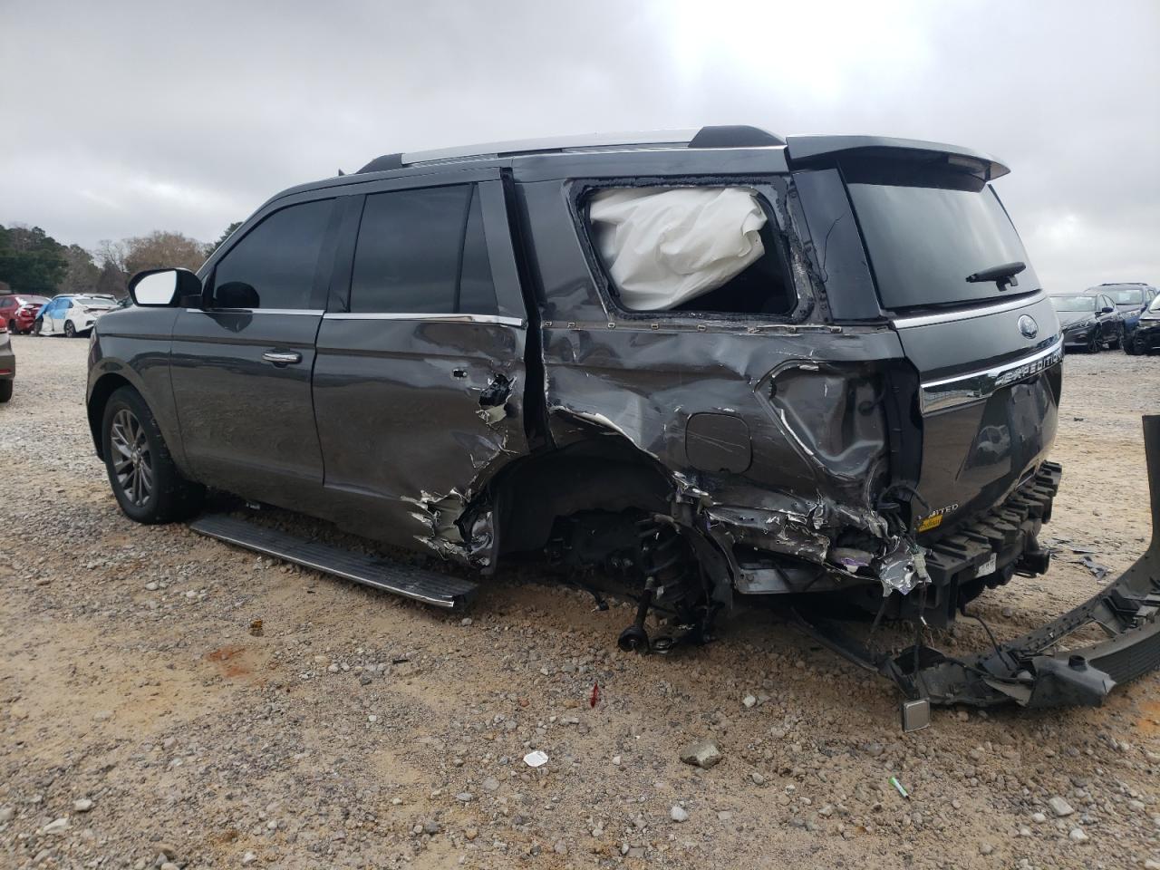 2021 Ford Expedition VIN 1FMJU1KT4MEA61166 Copart auction photo, rear end damage thumbnail 2
