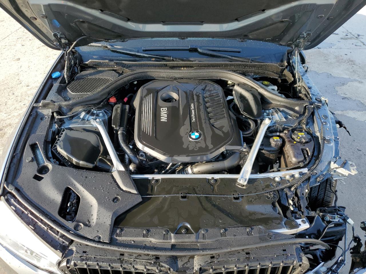 2018 BMW 5er VIN WBAJE7C50JWC56269 Copart auction photo, front end / side damage thumbnail 11