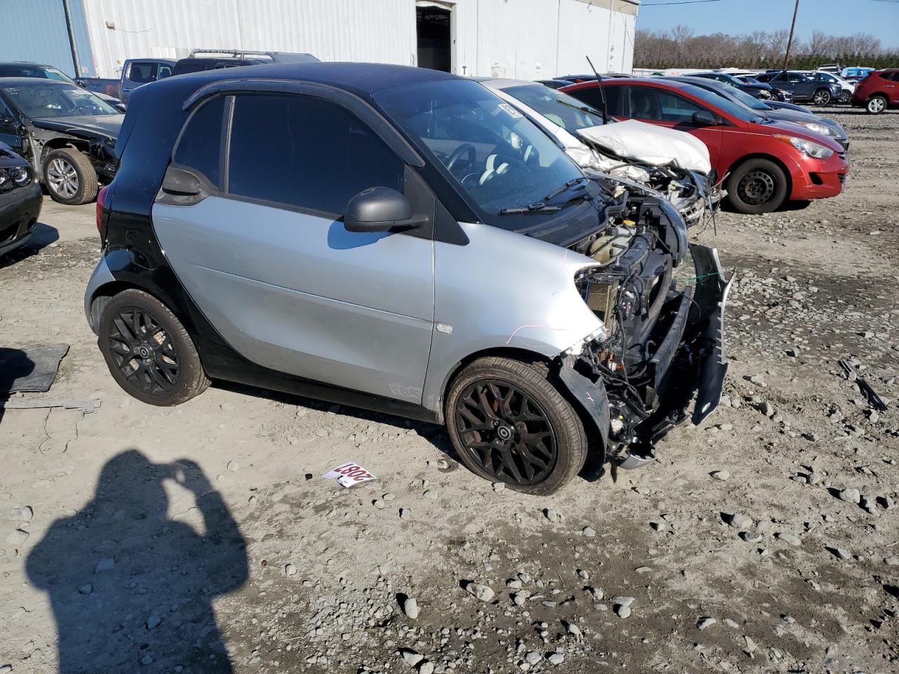2016 Smart Fortwo VIN WMEFJ5DA0GK067950 Copart auction photo, front end / minor dent/scratches damage thumbnail 4