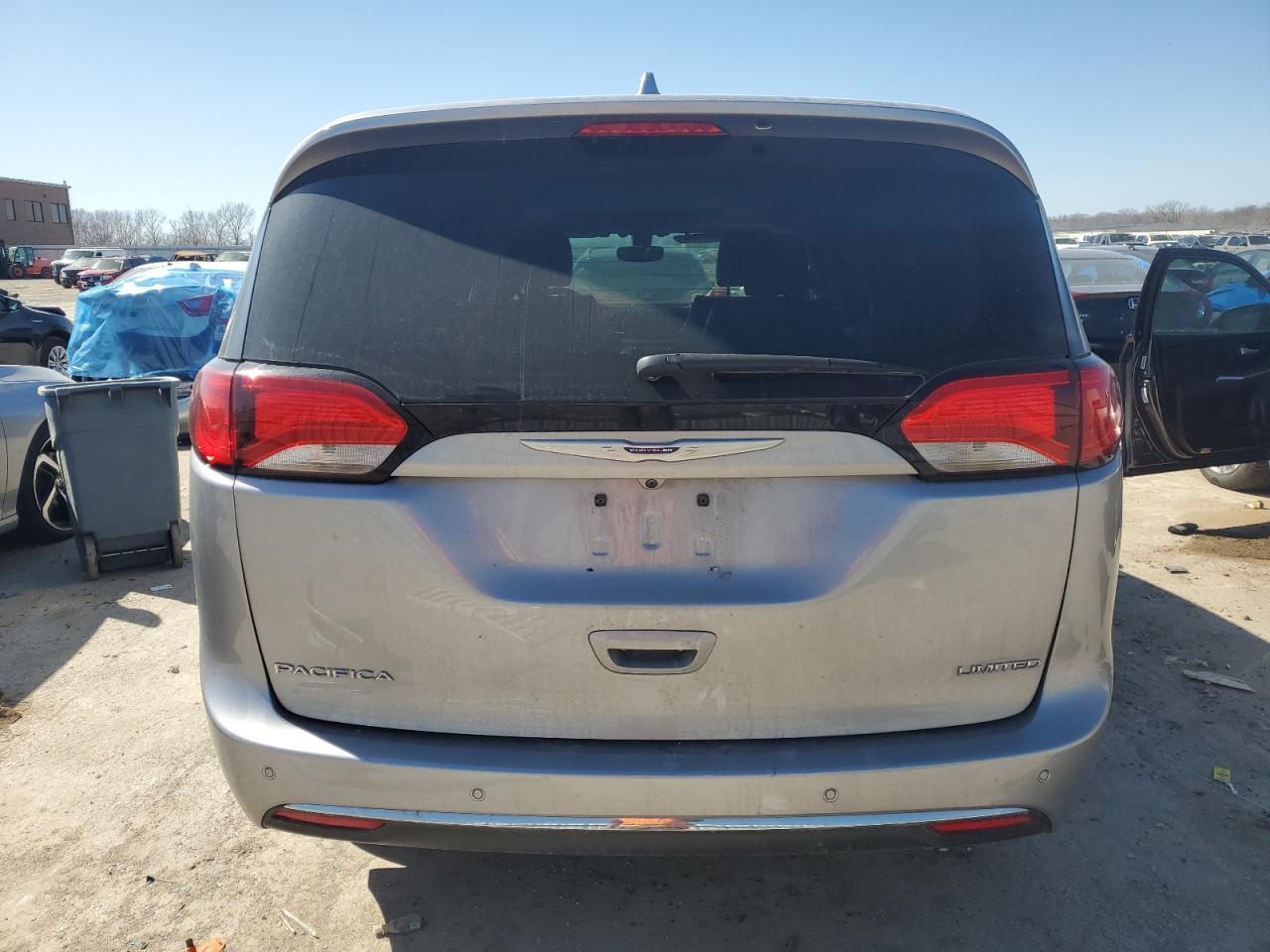 2020 Chrysler Pacifica VIN 2C4RC1GG4LR284721 Copart auction photo, front end damage thumbnail 6