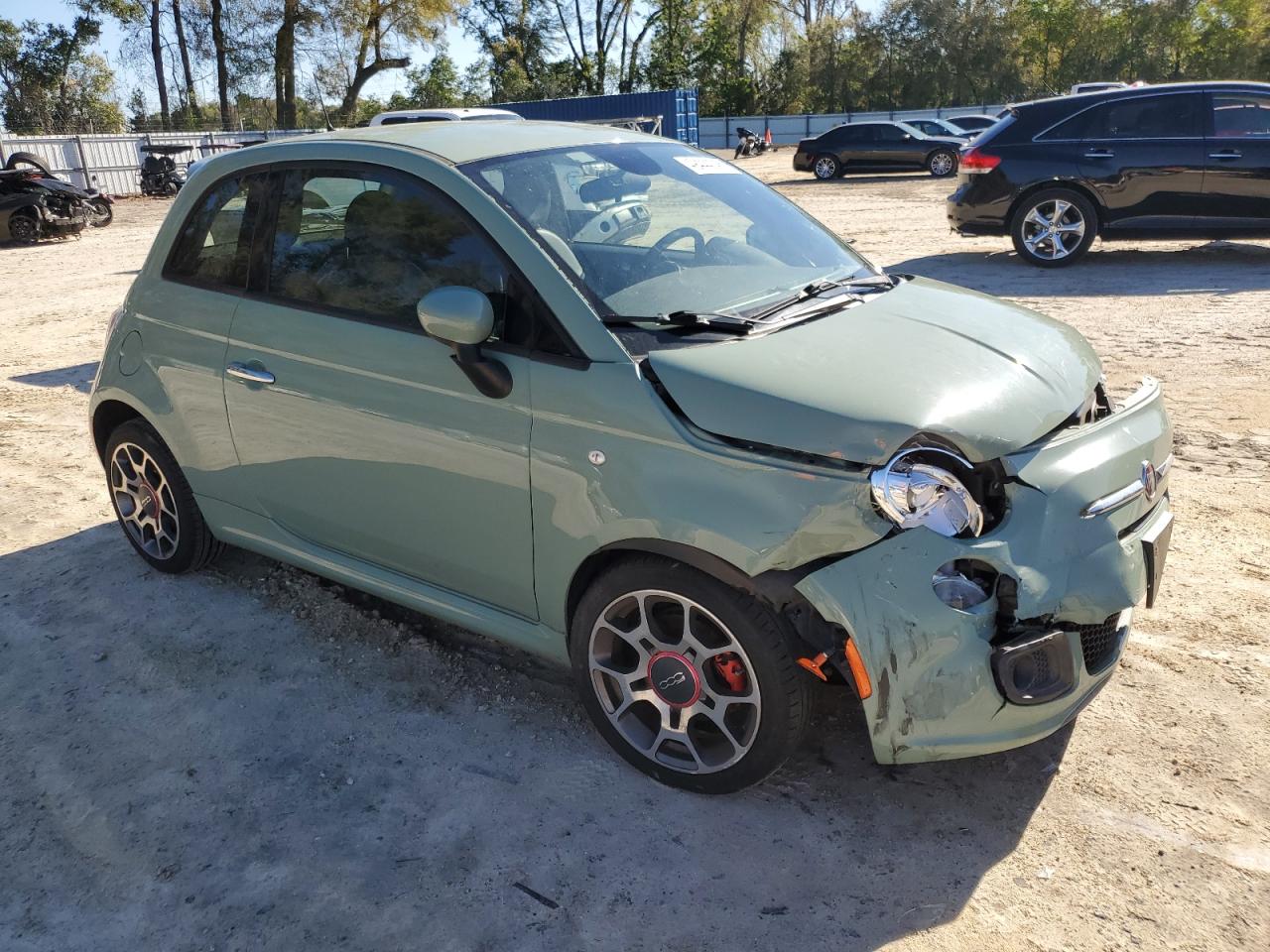 2015 Fiat 500 VIN 3C3CFFBR1FT707439 Copart auction photo, front end / minor dent/scratches damage thumbnail 4
