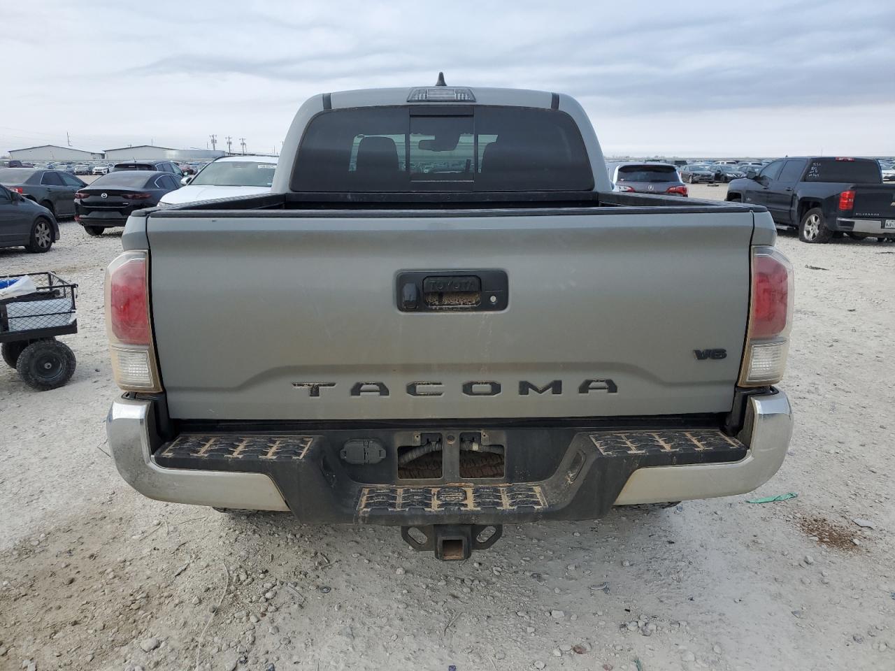 2020 Toyota Tacoma VIN 3TMCZ5AN7LM334618 Copart auction photo, normal wear damage thumbnail 6