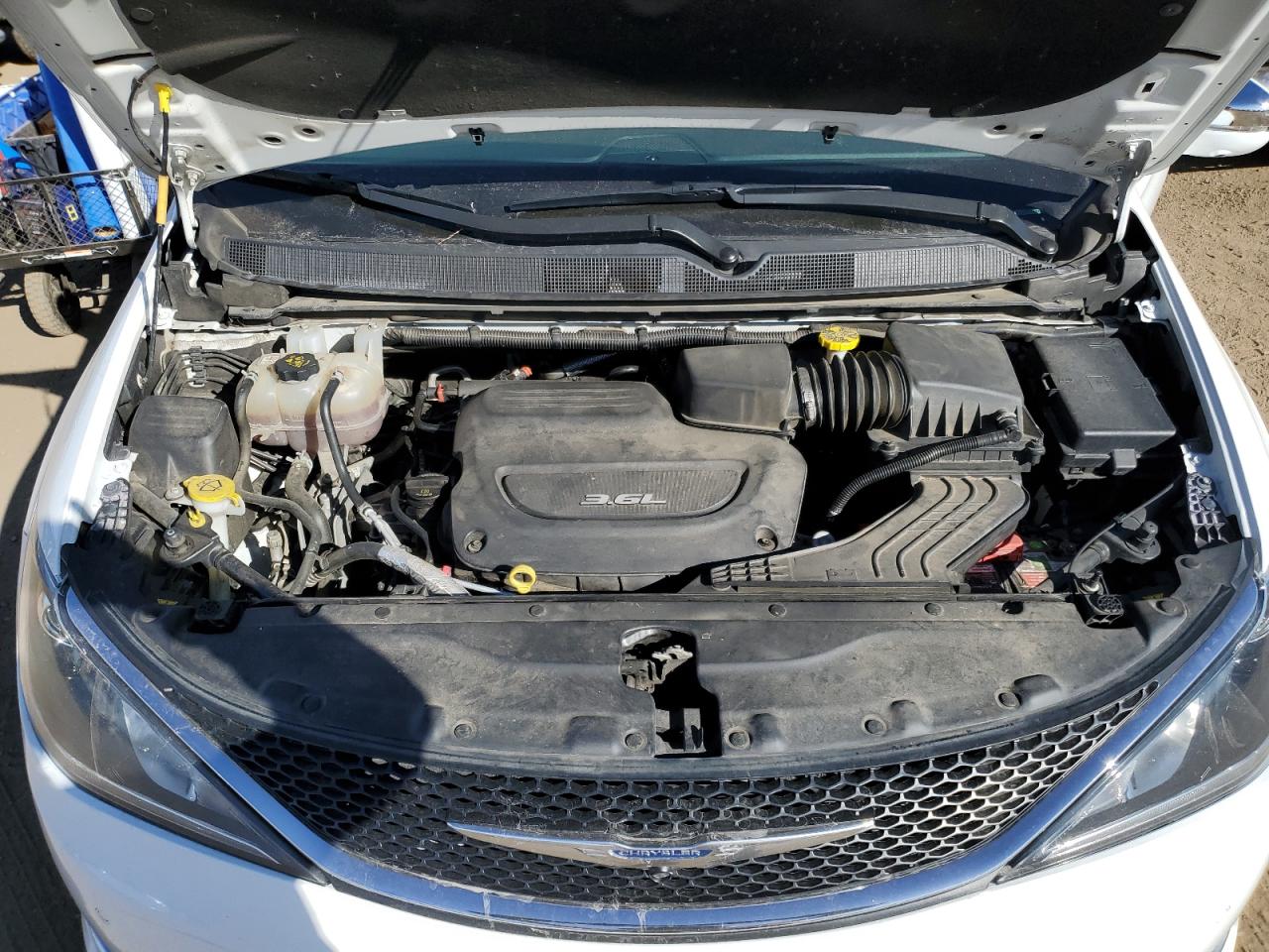 2018 Chrysler Pacifica VIN 2C4RC1GG2JR247020 Copart auction photo, side / rear end damage thumbnail 12