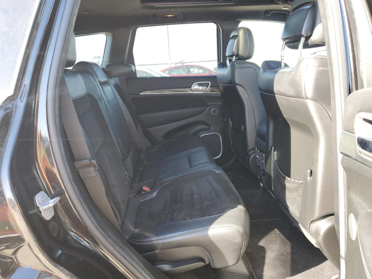 2015 Jeep Grand Cherokee VIN 1C4RJFDJ7FC613234 Copart auction photo, minor dent/scratches damage thumbnail 11